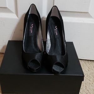 Nina New York Satin heel